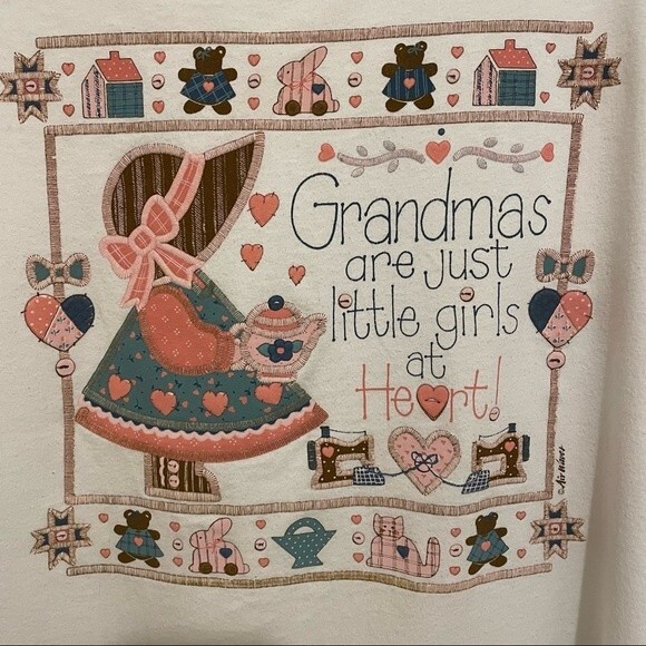 Tops - Vintage grandma Holly Hobbie t-shirt - women's size L